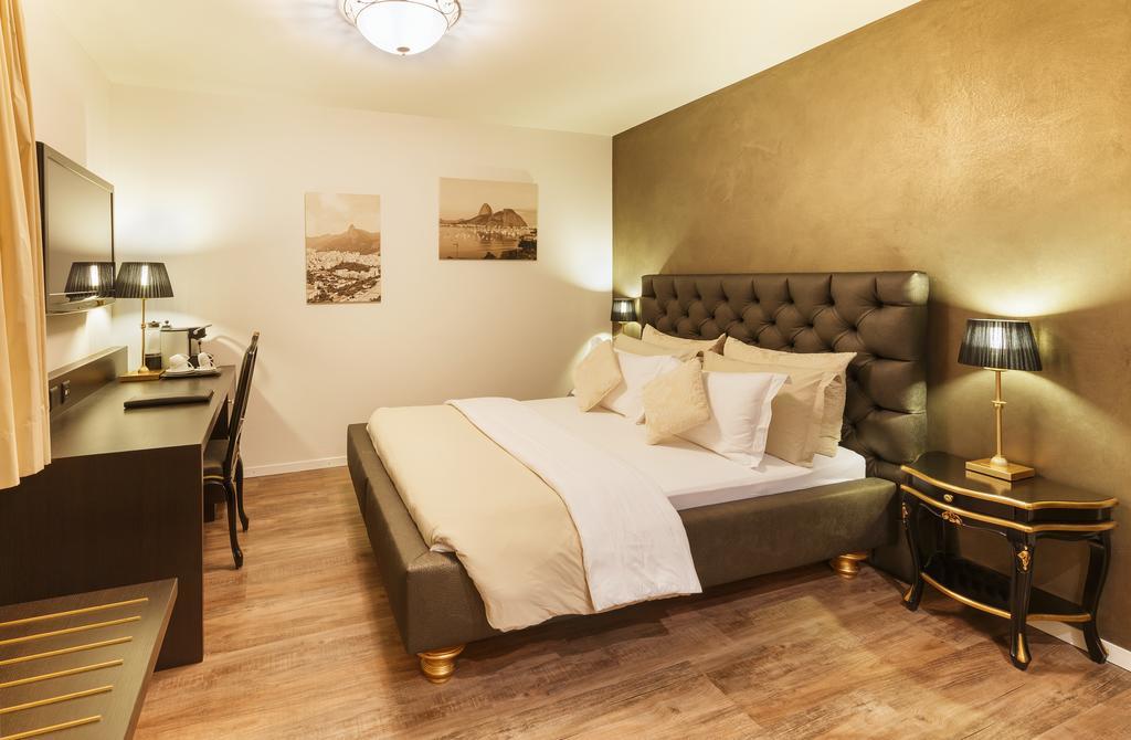 Business Hotel First フォイジスベルク エクステリア 写真